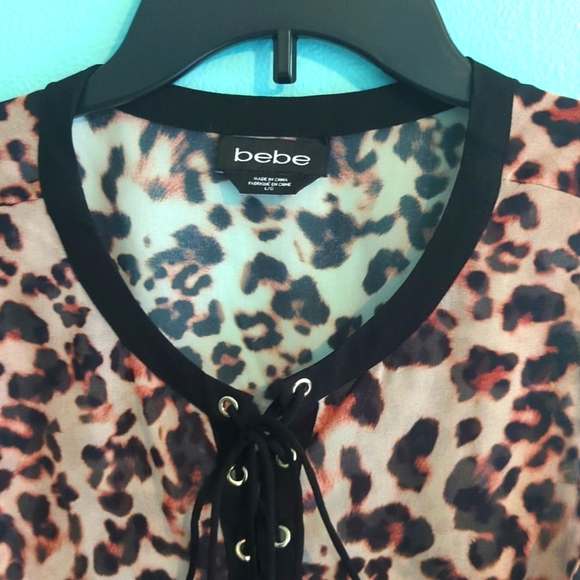Nwt Bebe Sheer Zebra Top Size M/L - Picture 3 of 15